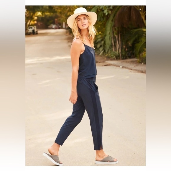 Athleta-2-navy blue-Brooklyn ankle pant.Breathable, elastic waist, lightweight. - Picture 1 of 14